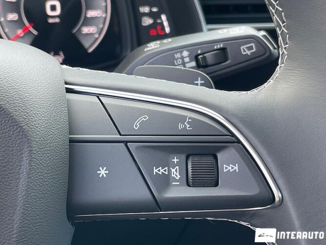 Audi Q7 45 interauto-car