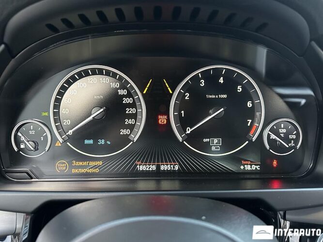 BMW X5 4.0e 41 interauto-car