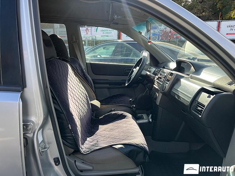 Nissan X-Trail 16 automobil-interauto