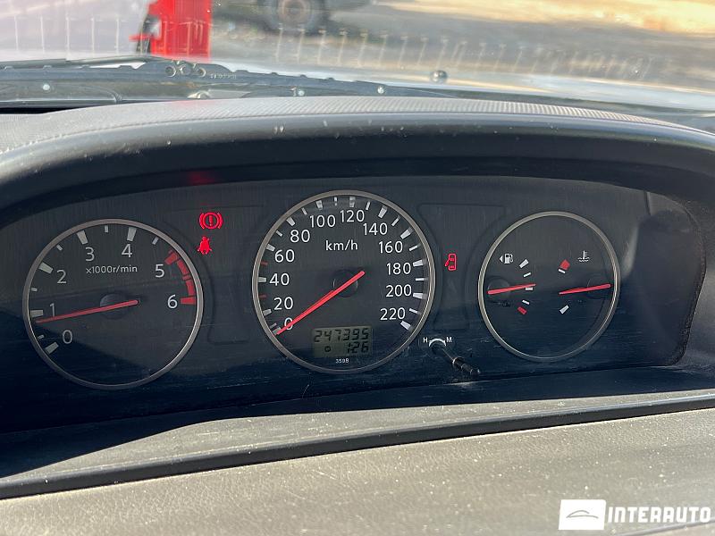 Nissan X-Trail 19 automobil-interauto