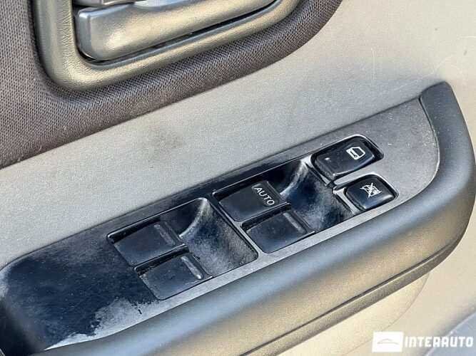 Nissan X-Trail 35 interauto-car