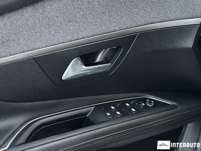 Peugeot 3008 42 interauto-car