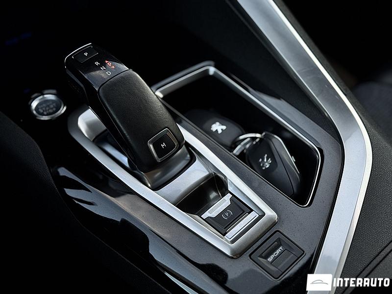 Peugeot 3008 29 automobil-interauto