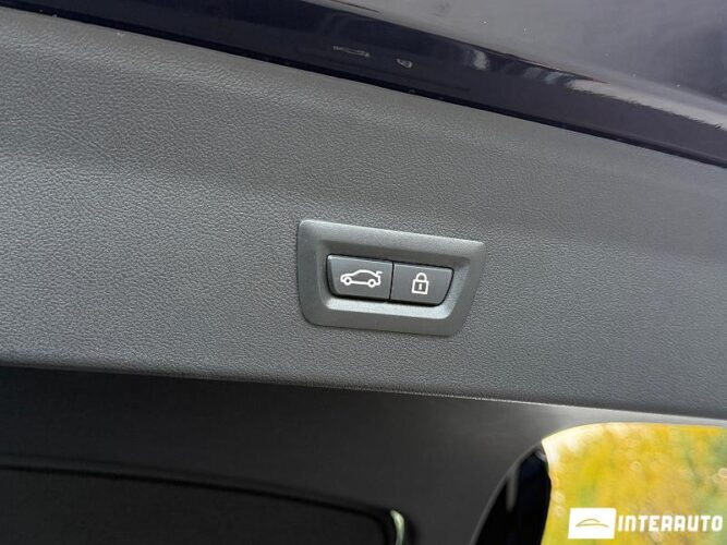 BMW X4 3.0i 50 interauto-car