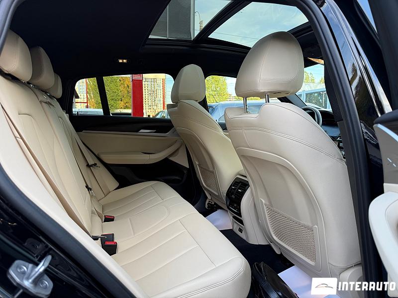 BMW X4 3.0i 28 automobil-interauto