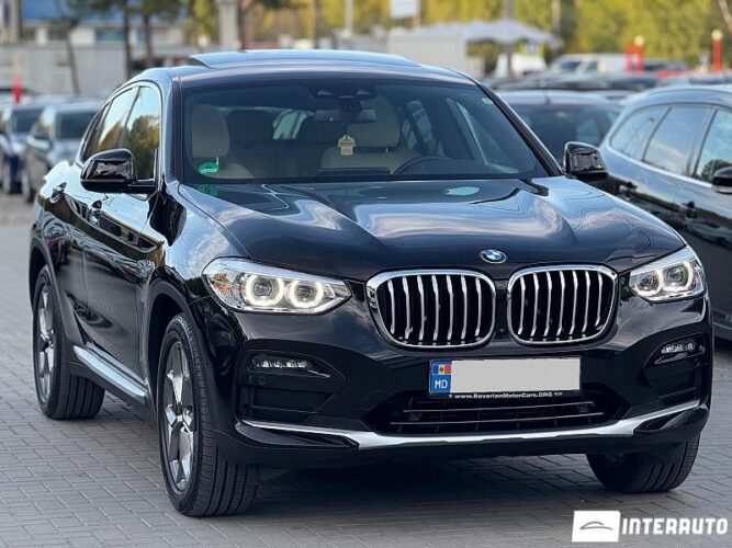 BMW X4 3.0i 33 interauto-car
