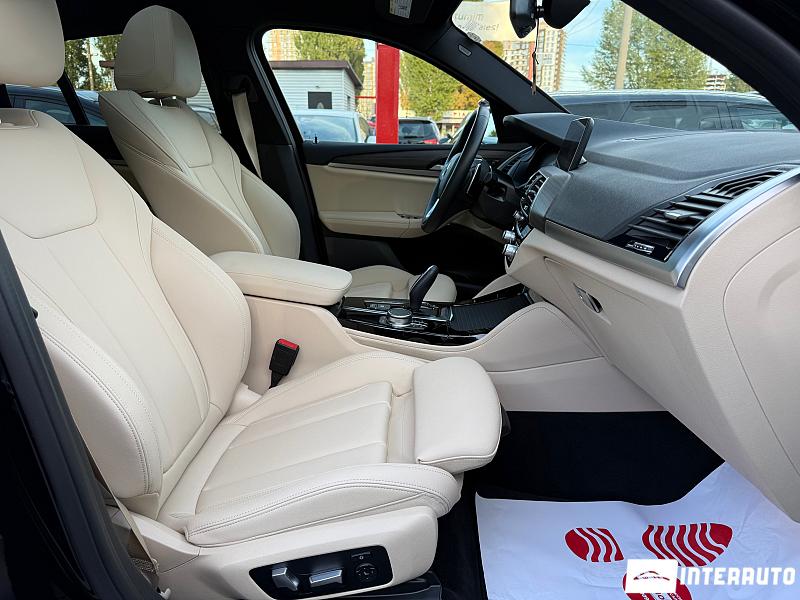 BMW X4 3.0i 27 automobil-interauto