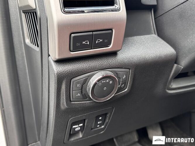 Ford F150 52 interauto-car