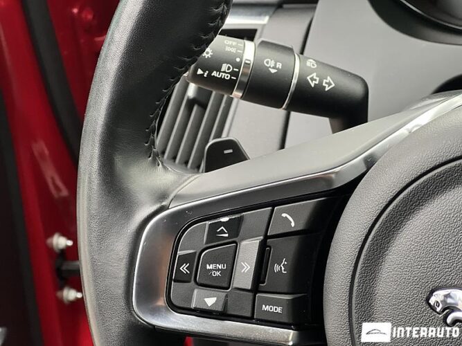 Jaguar E-Pace 48 interauto-car