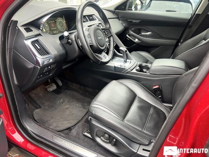 Jaguar E-Pace 44 interauto-car