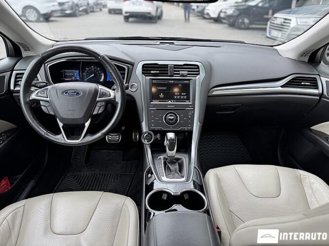 Ford Fusion 48 interauto-car