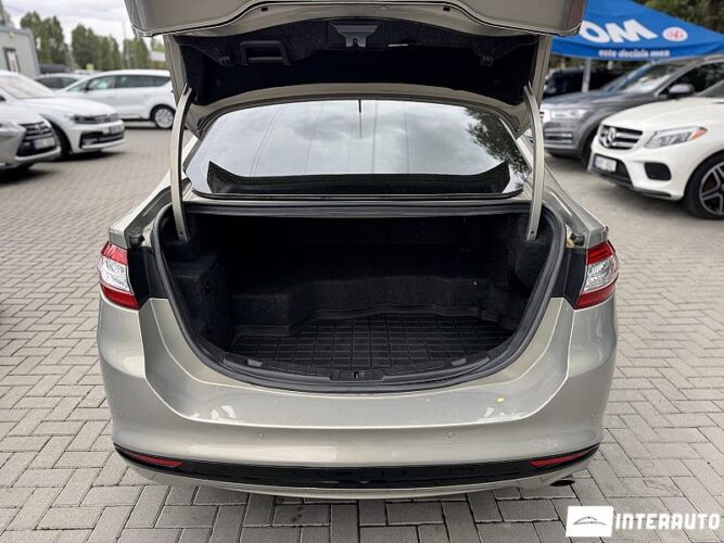 Ford Fusion 36 interauto-car