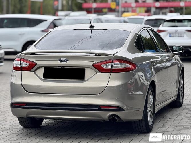 Ford Fusion 35 interauto-car