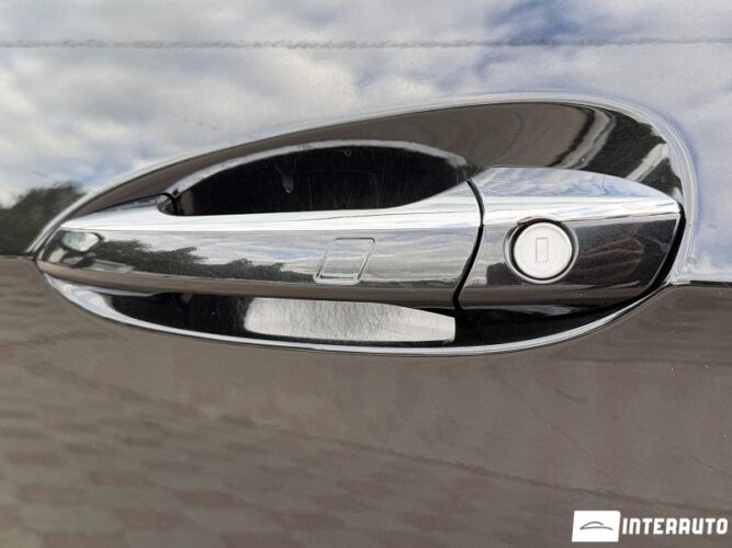 Mercedes E 400 39 interauto-car