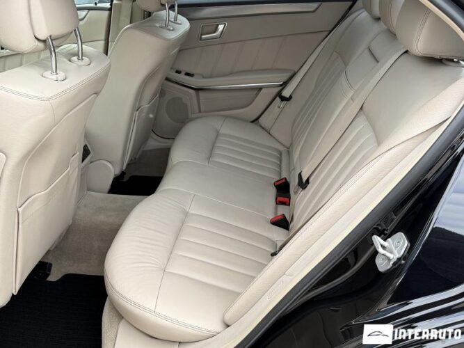 Mercedes E 400 52 interauto-car