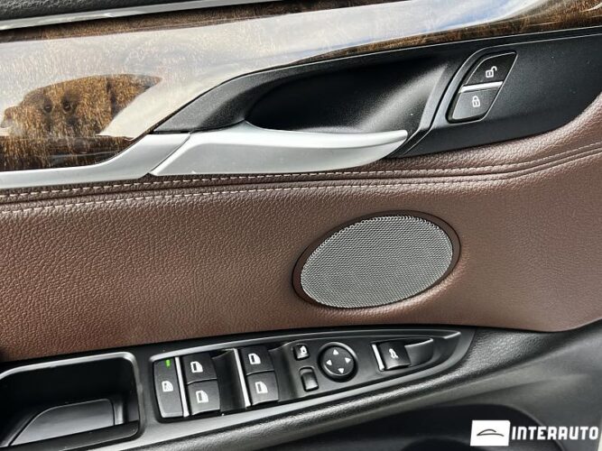 BMW X5 4.0e 49 interauto-car