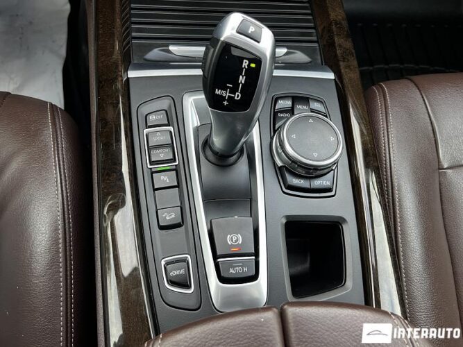 BMW X5 4.0e 47 interauto-car
