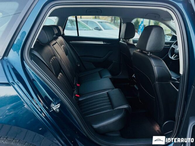 Skoda Superb 47 interauto-car