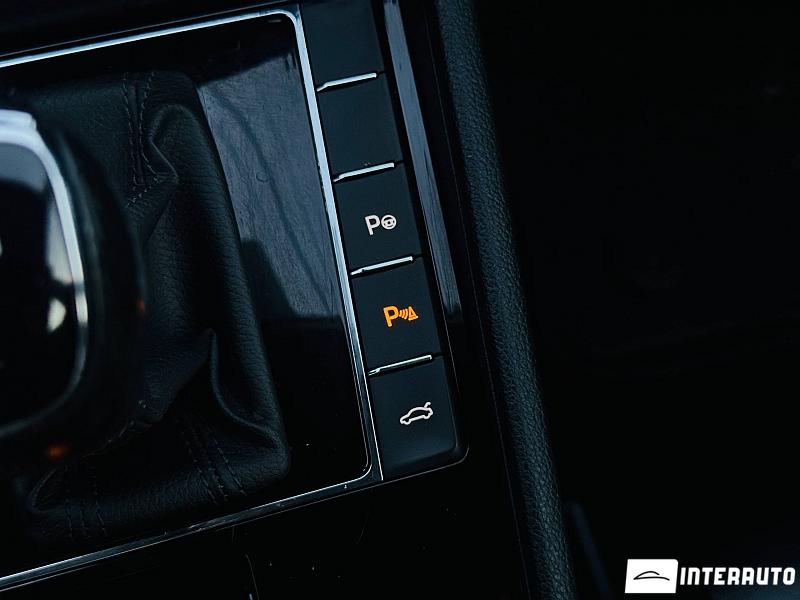 Skoda Superb 23 automobil-interauto