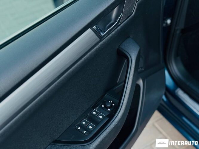 Skoda Superb 49 interauto-car