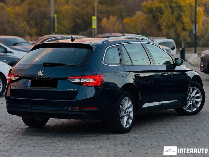 Skoda Superb 35 interauto-car