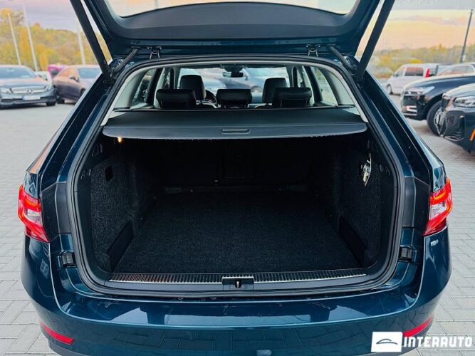 Skoda Superb 54 interauto-car