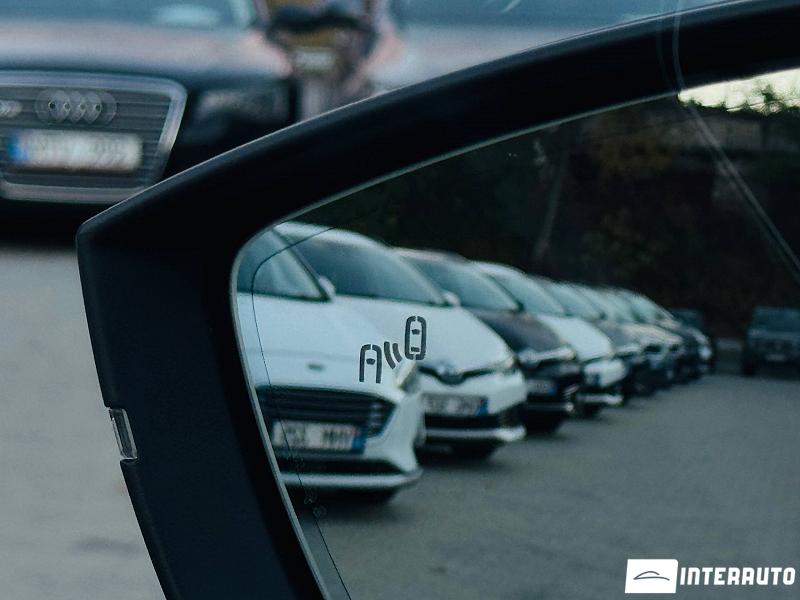 Skoda Superb 30 automobil-interauto