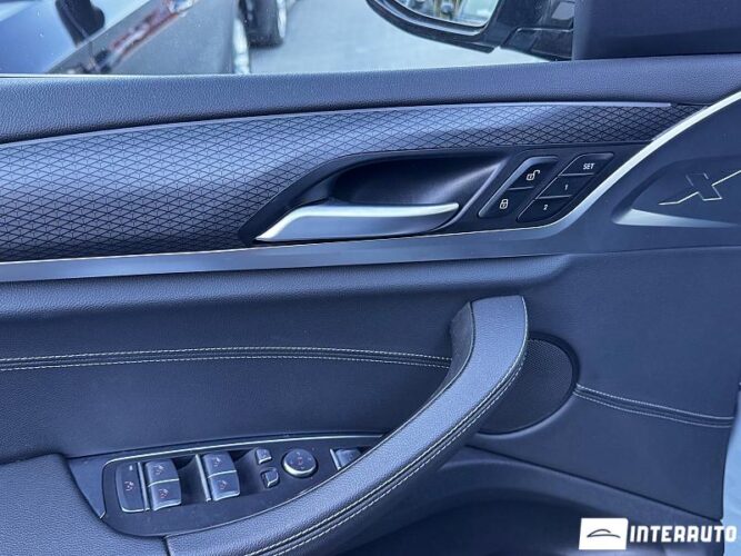 BMW X3 2.0D 42 interauto-car