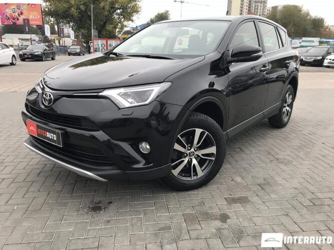 Toyota Rav-4 21 interauto-car