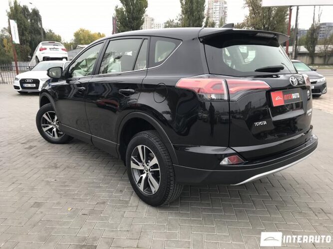 Toyota Rav-4 24 interauto-car
