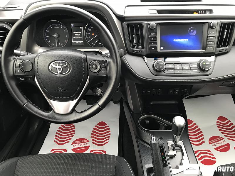 Toyota Rav-4 15 automobil-interauto