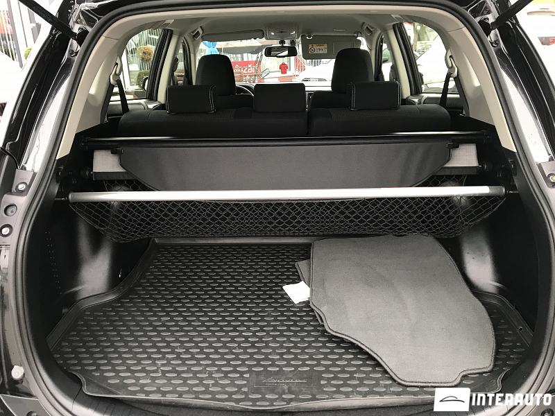 Toyota Rav-4 20 automobil-interauto