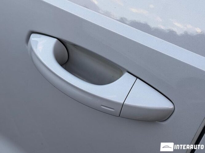 Audi Q3 43 interauto-car