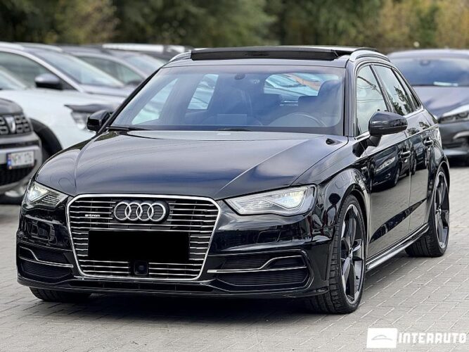 Audi A3 E-tron 32 interauto-car
