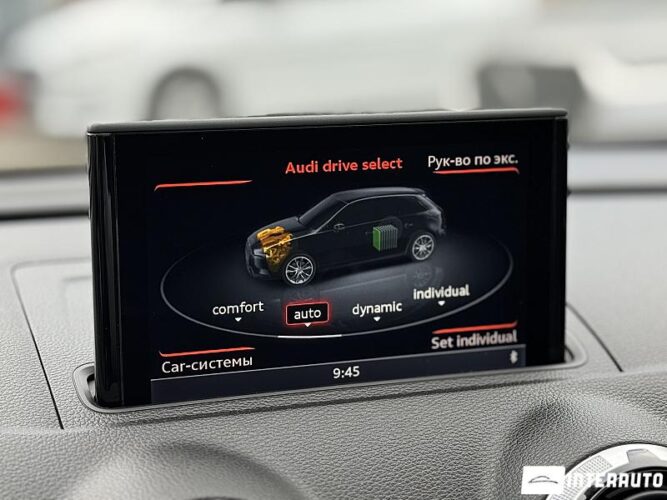 Audi A3 E-tron 45 interauto-car