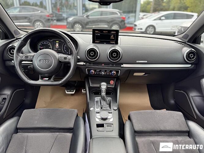 Audi A3 E-tron 49 interauto-car