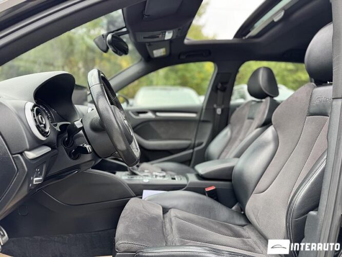 Audi A3 E-tron 40 interauto-car