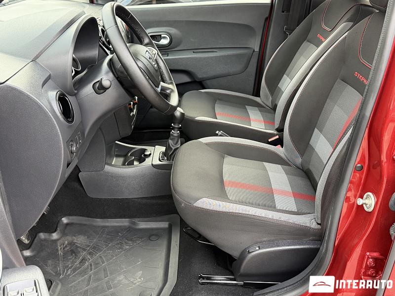 Dacia Lodgy Stepway 16 automobil-interauto