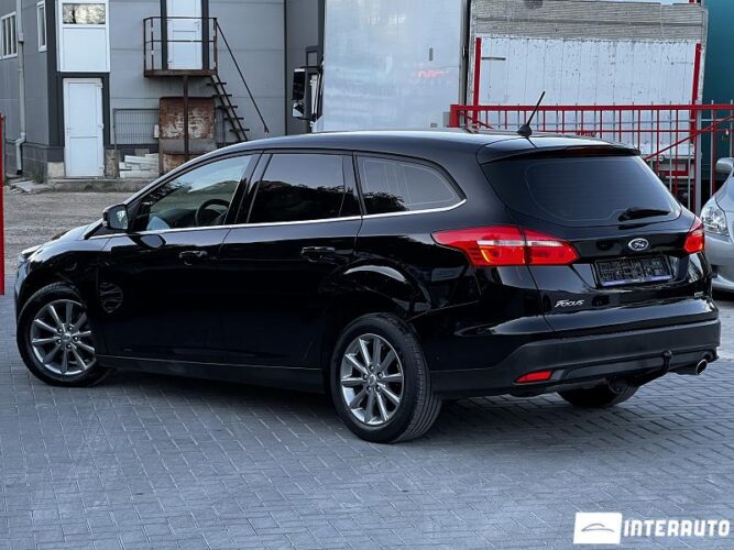 Ford Focus 31 interauto-car