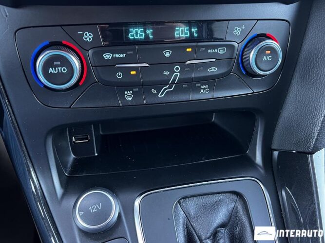 Ford Focus 39 interauto-car
