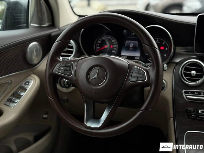 Mercedes GLC 250d 37 interauto-car