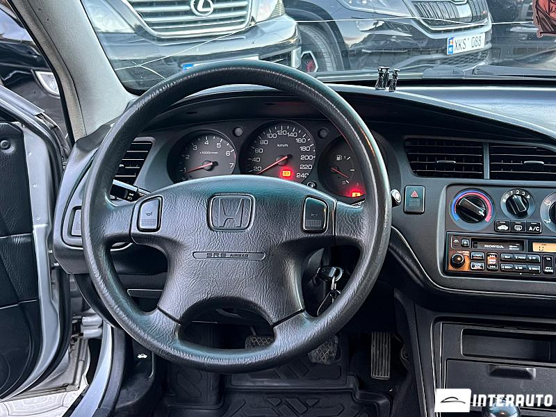 Honda Accord 18 automobil-interauto