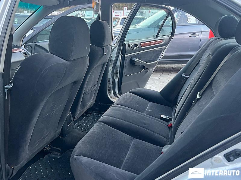 Honda Accord 22 automobil-interauto