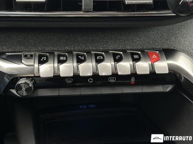 Peugeot 5008 43 interauto-car