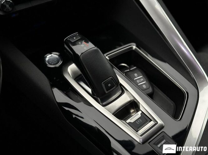 Peugeot 5008 44 interauto-car