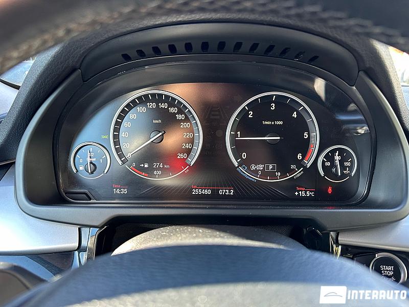 BMW X5 2.5D 19 automobil-interauto