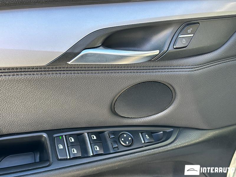 BMW X5 2.5D 22 automobil-interauto
