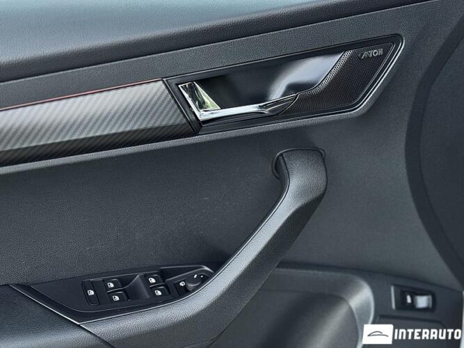 Skoda Karoq 44 interauto-car