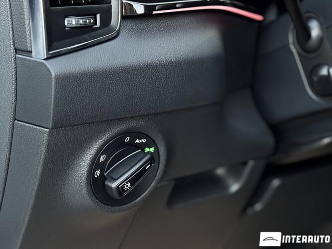 Skoda Karoq 47 interauto-car