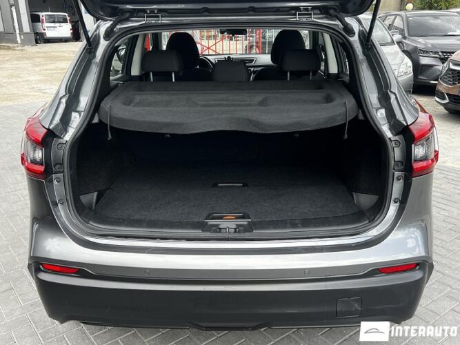 Nissan Qashqai 42 interauto-car